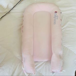 Well loved dockatot Deluxe